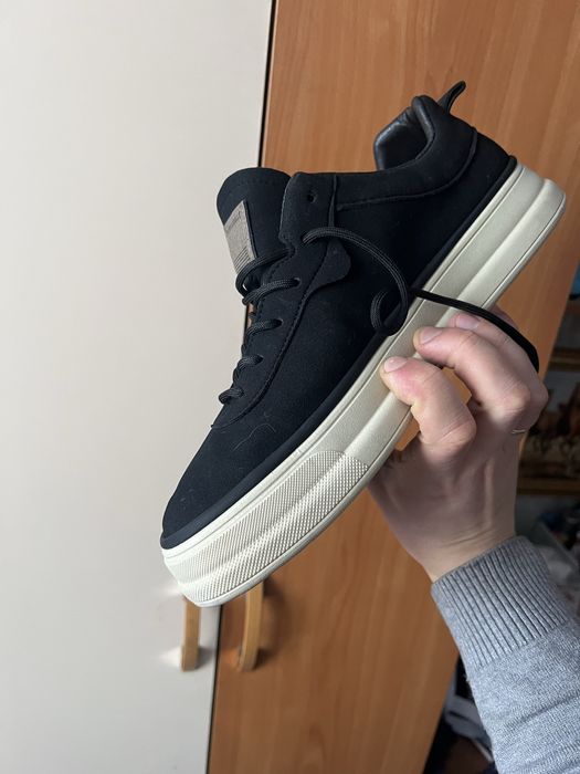 Продам кеды осень - весна 43р