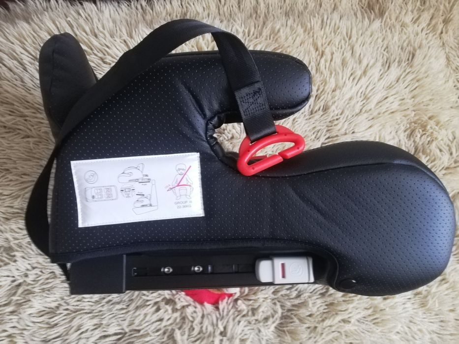 Детско столче за кола