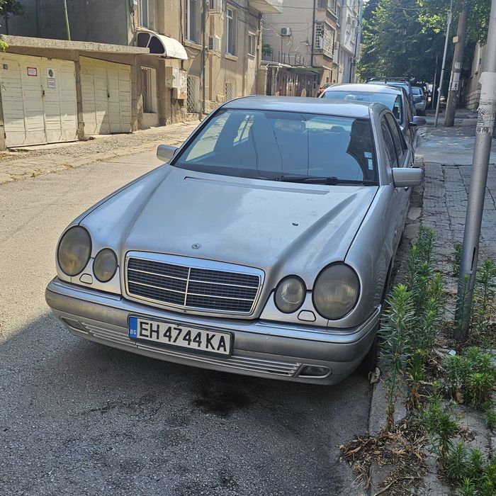 Mercedes E300, чист дизел
