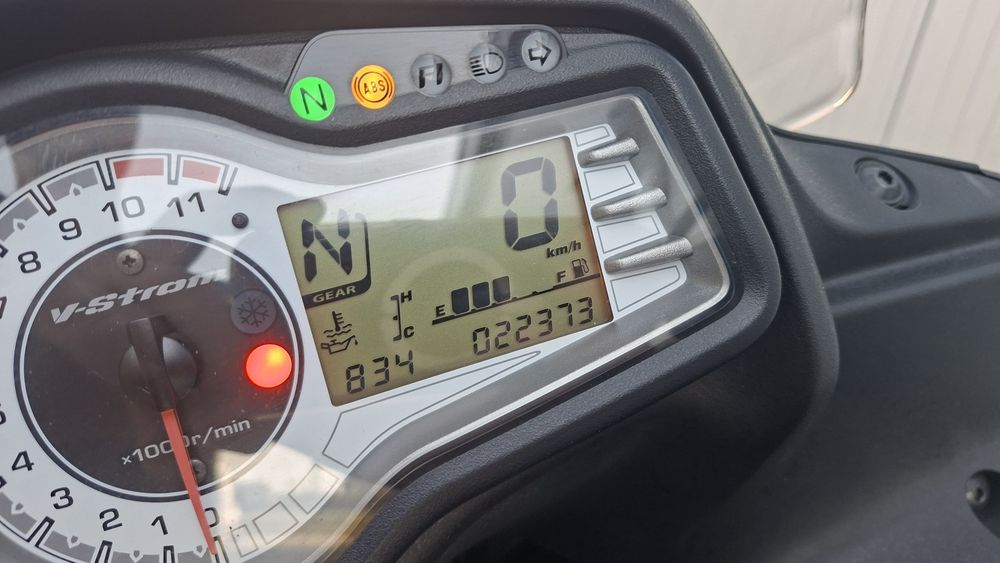 MotoFly vinde Suzuki DL650 V-Strom an 2015