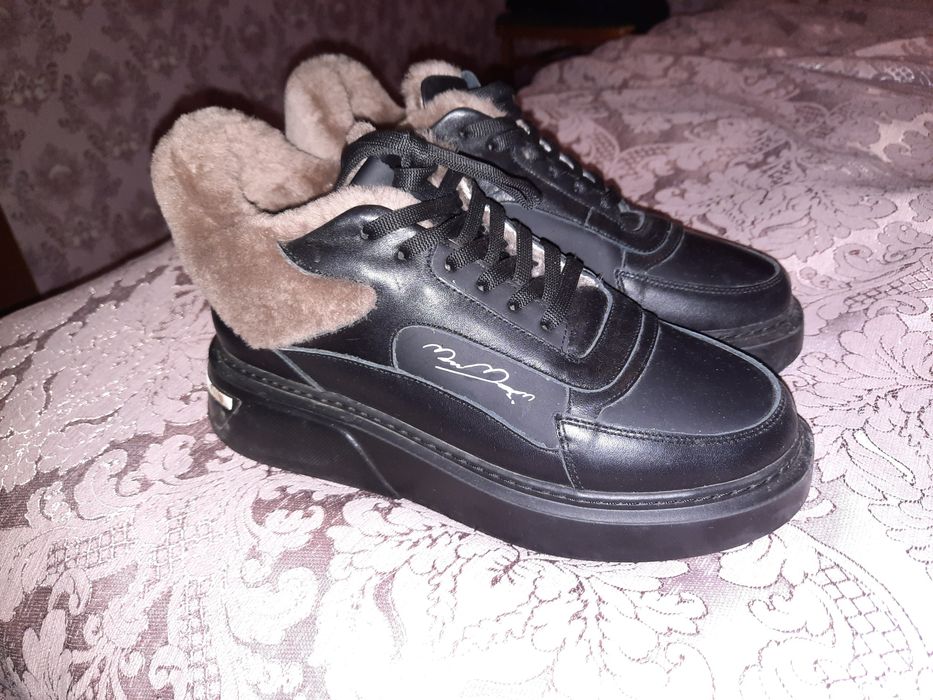 Кроссовки зимние