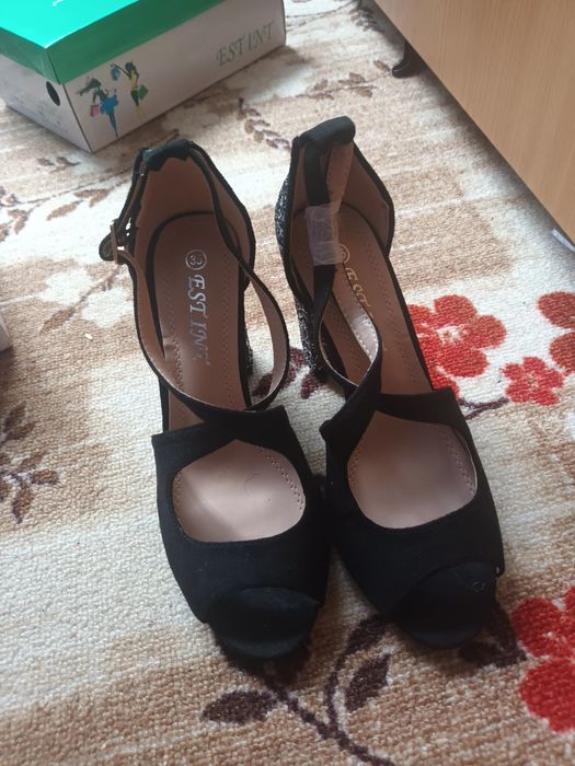Sandale        ocazie    noi în cutie 34