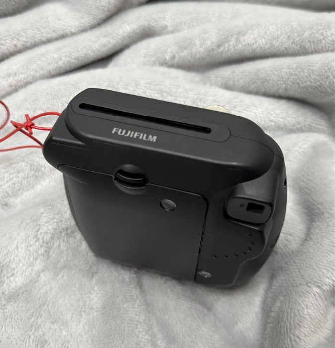 Instax Mini 8 от Fujifilm