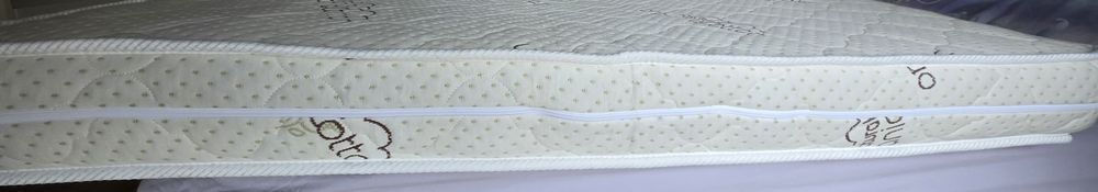 Матрак за детска кошара