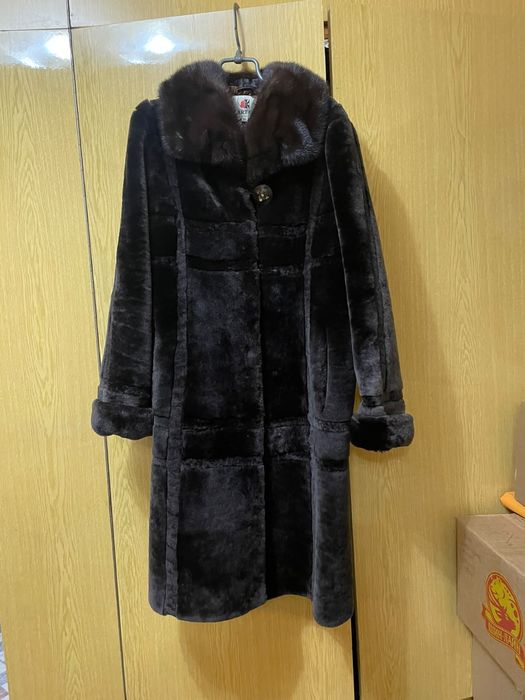 Продам тёплую натуральную шубу.