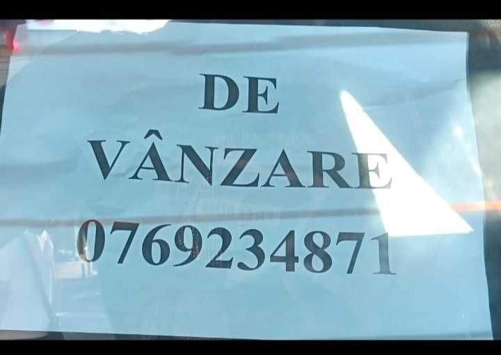 Mașină Mercedes Benz
