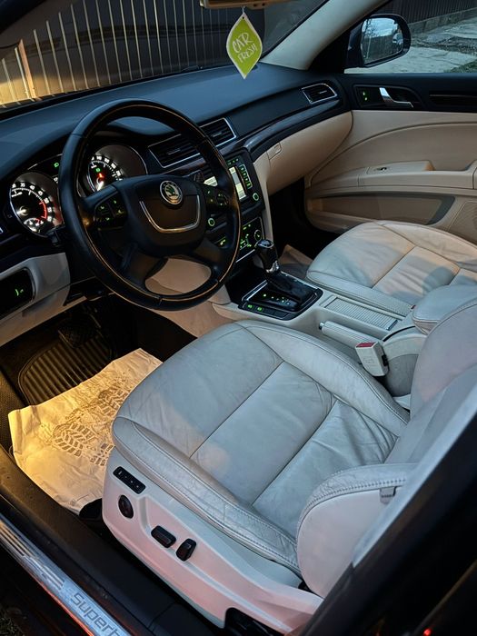 Skoda Superb 2.0 diesel DSG