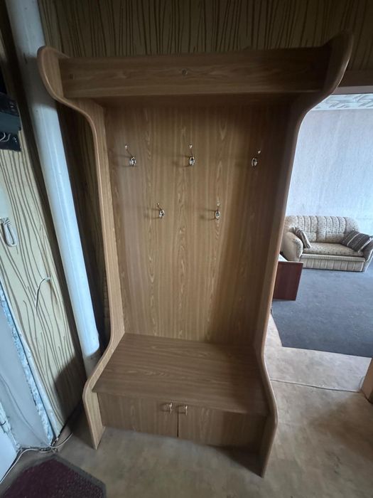 Продаю прихожую_