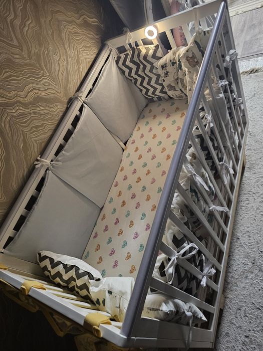 Детская кроватка