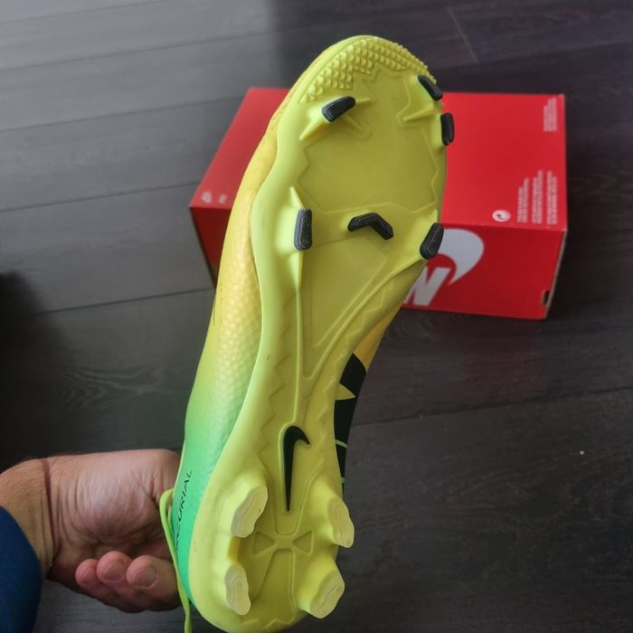 Футболни обувки NIKE