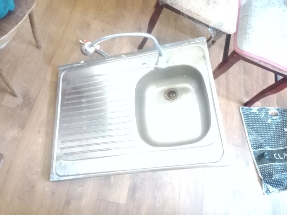Продаю раковину на кухню