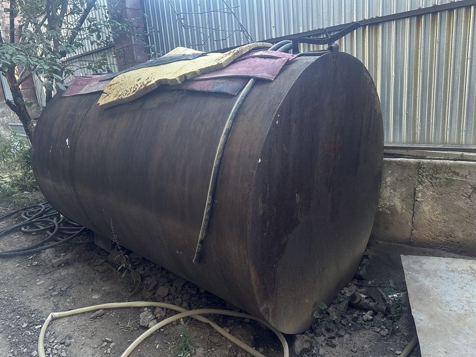 Железный бачек