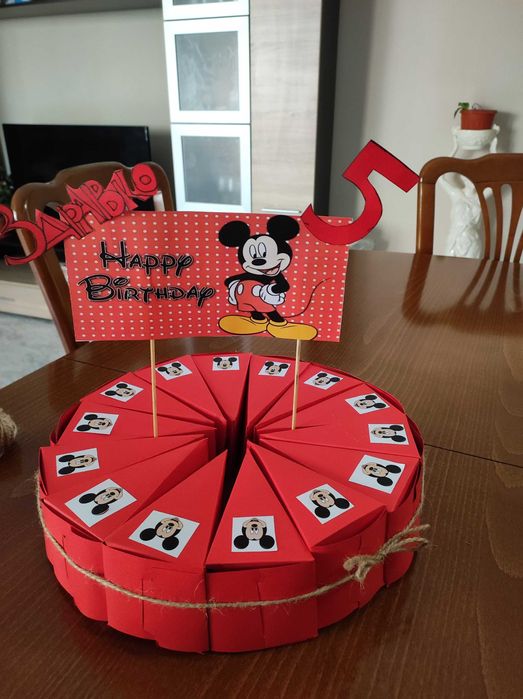 Картонена/хартиена торта