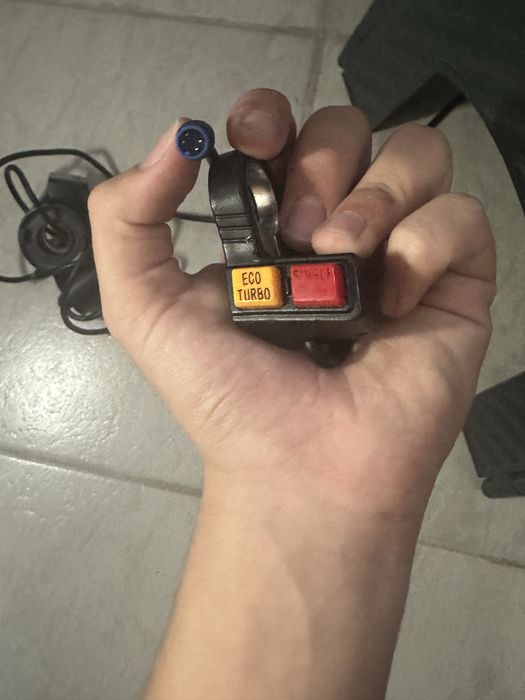 Butoane trotineta electrica single dual eco turbo lumini si cabluri
