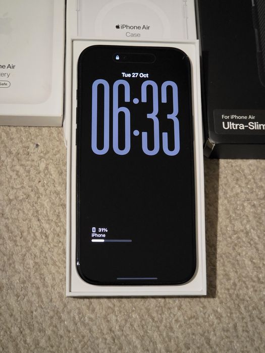 iPhone Air, Space Black, 256GB ,5G , Garanție ,Pachet extra full