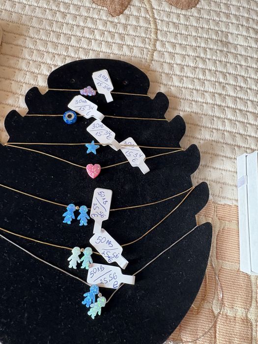 21 колиета с опал и сребърна верижка +4 обеци