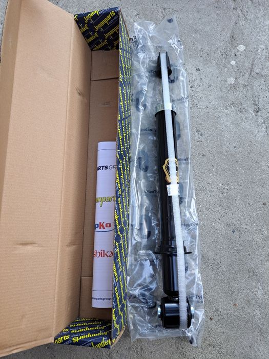 Задни армотосиори за SAAB