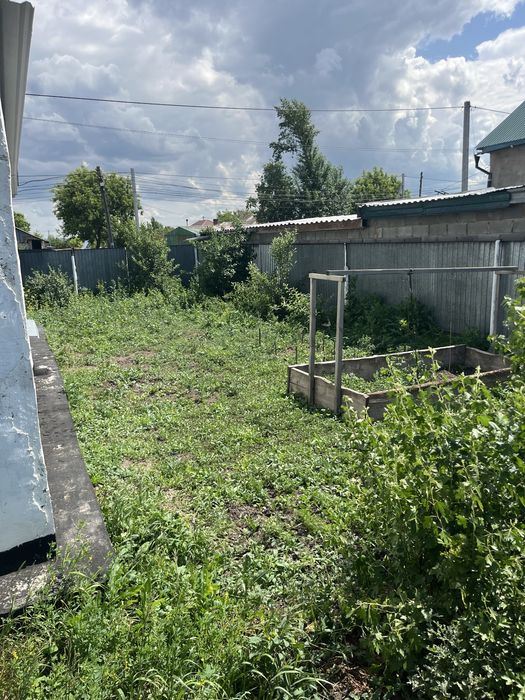 Срочно.продается частный дом, в центре Красного Яра.ыбырая дом 17.