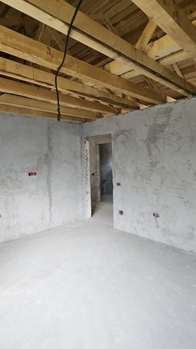 Ocazie! Casa la munte lângă Mănăstirea Cornet nod Autostrada Pitesti Sibiu