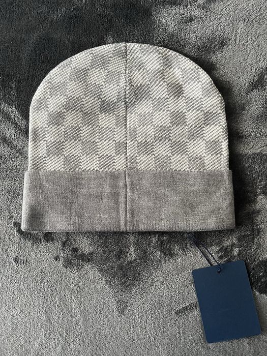 Caciula louis vuitton