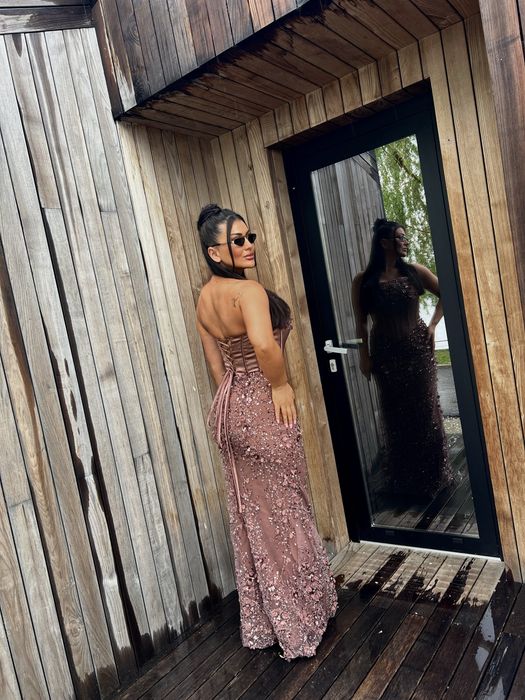 Rochie pe corset maro realizata pe comanda