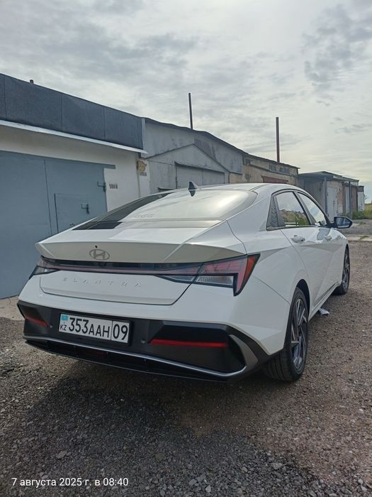 Хуандай Элантра 24 г китай