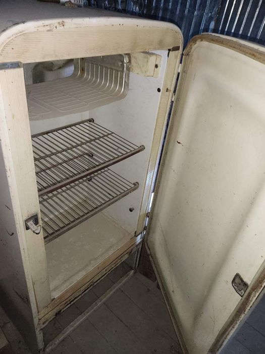 Продается холодильник Днепр