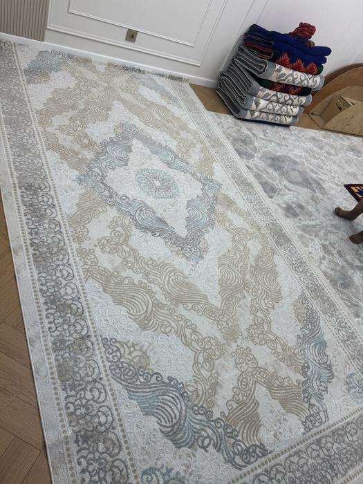 Продам ковер 2х4