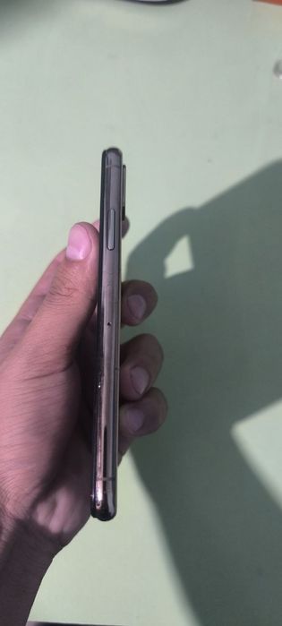 Iphone xs ideal holatda