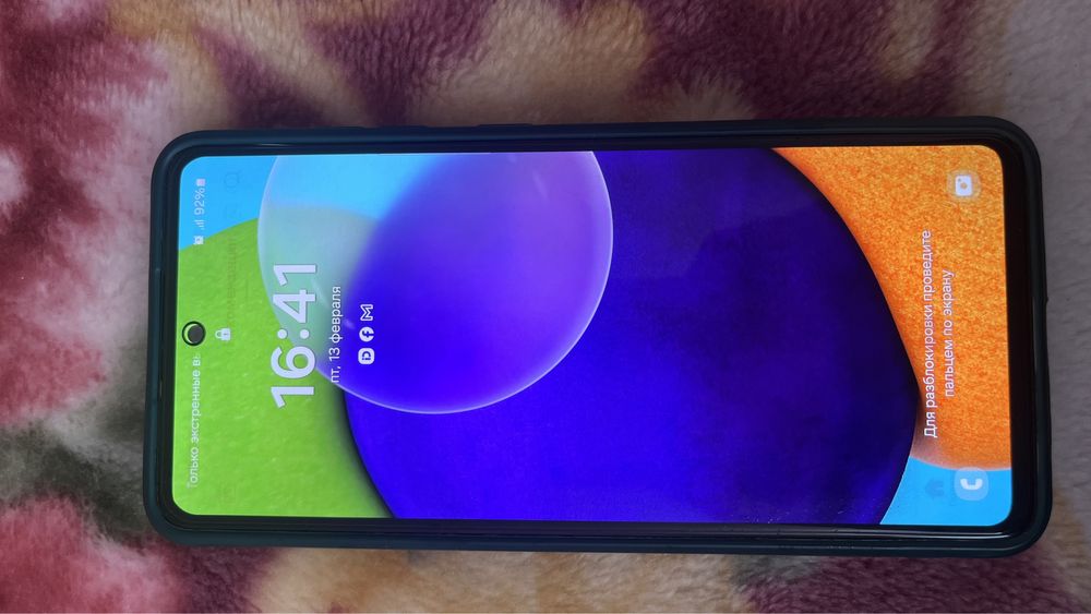 Продам телефон в отличном состояние