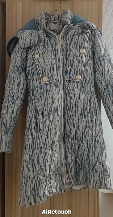 Lucy зимно яке.Якето е обличано 3пъти, няма следи от носене.