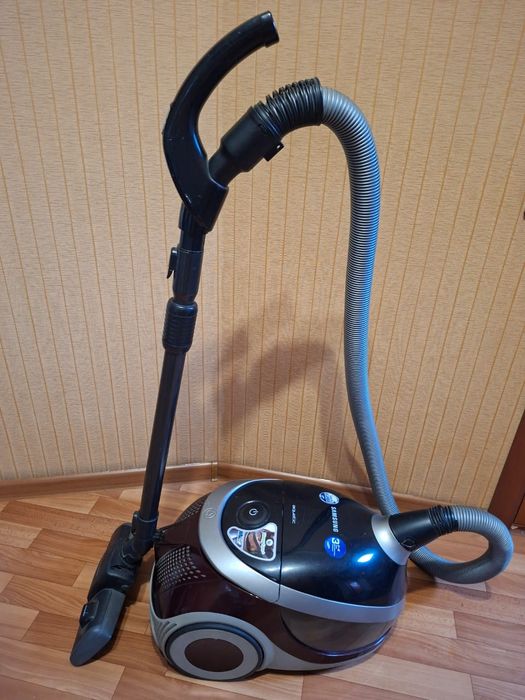 Пылесос с аквафильтром Samsung SD 9480 aquatic