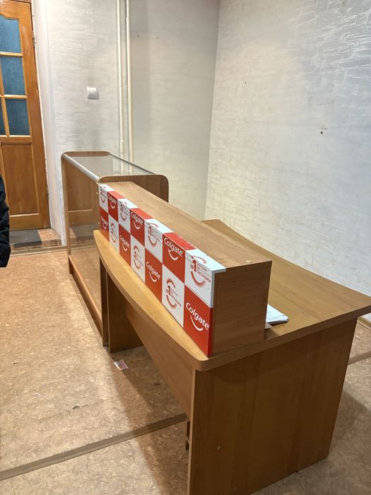 Продам стол компютерный ресепшн