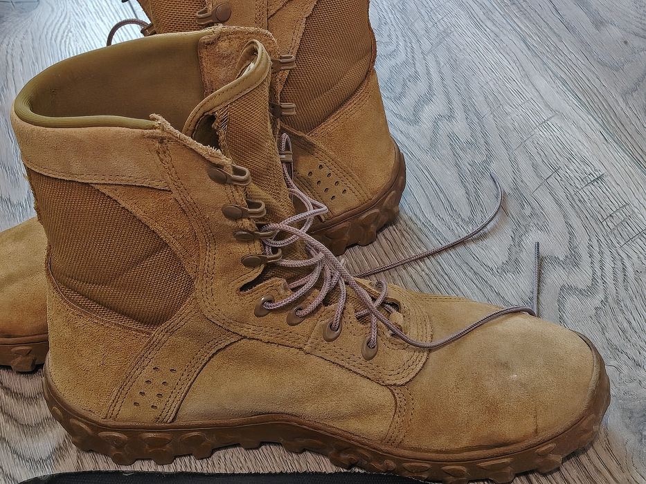 Bocanci militari Rocky
