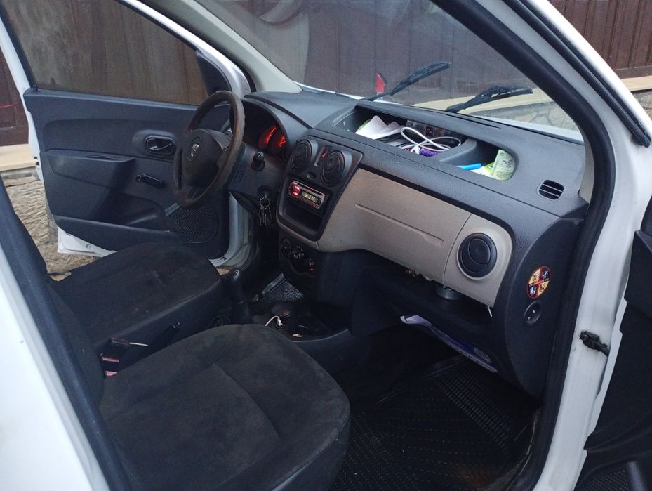 Dacia dokker an 2013