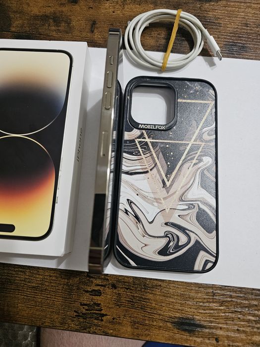 Iphone 14 PRO MAX Gold- CU GARANTIE-CA NOU, fara zgarieturi, sanatatea bateriei 83%