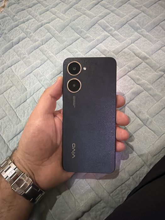 Продам телефон