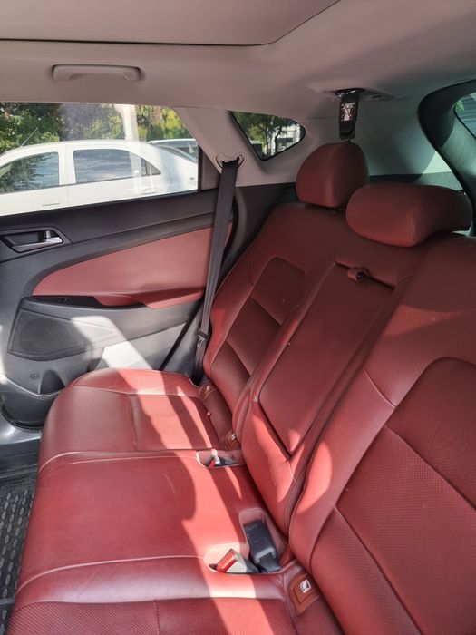 Hyndai Tucson 2016 свой (Дубай) панорама