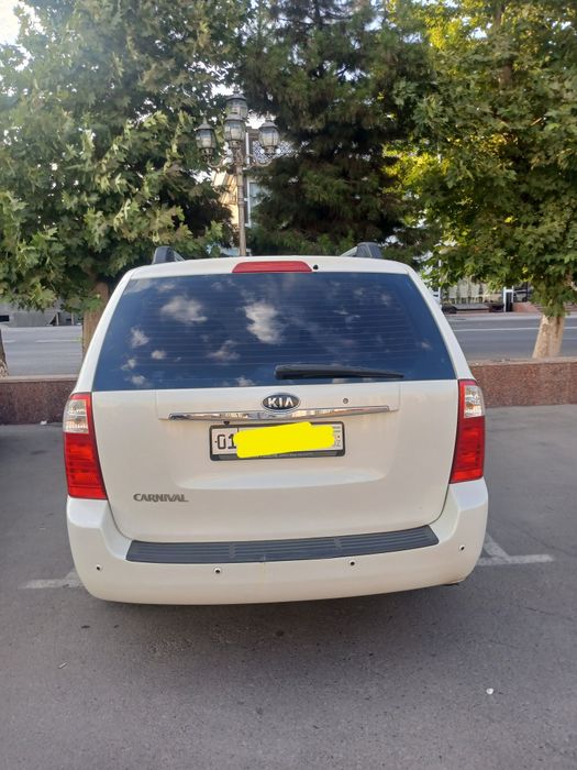 Kia Karnival Rent Car