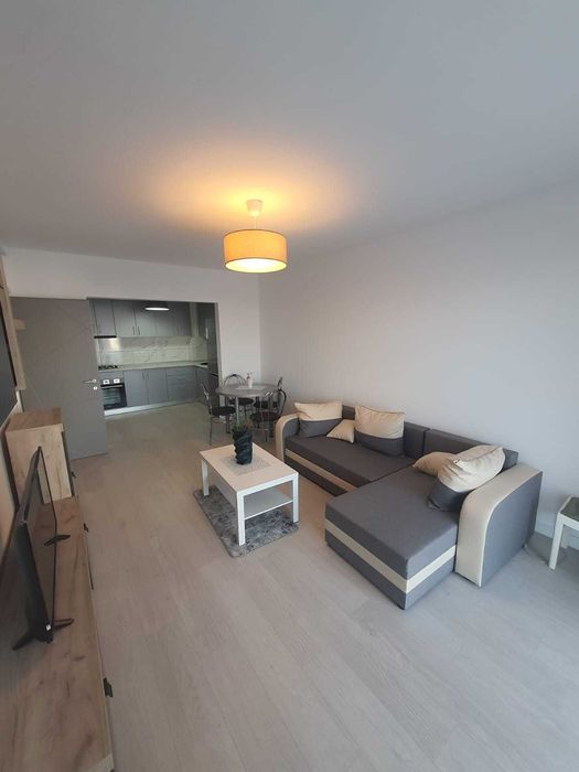 Închiriez apartament 2 camere zona Bulevard Bucuresti
