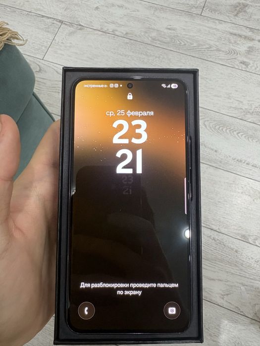 Продам телефон Samsung s22
