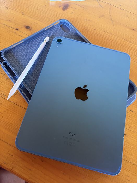 Ipad 10th generation 64 GB with apple pencil