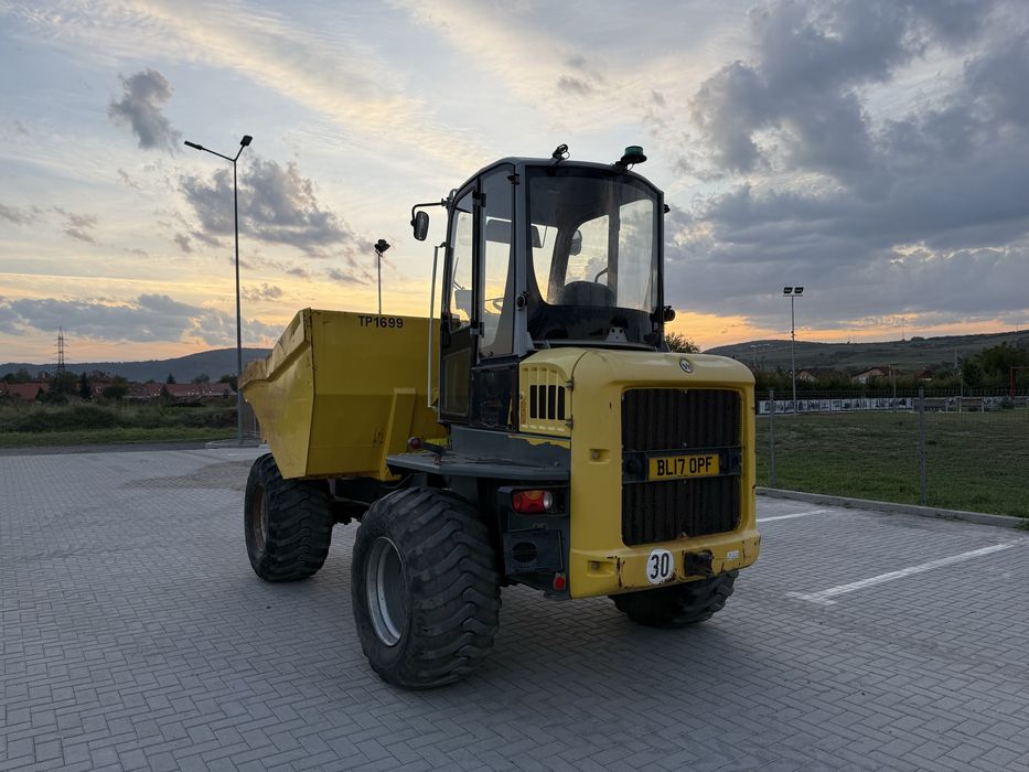 De vanzare sau da inchiriat Dumper de 9 Tone
