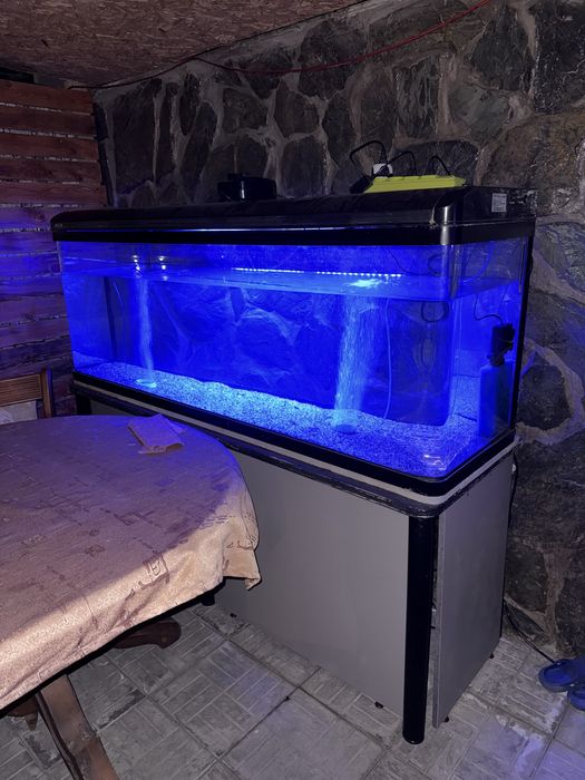 Заводская Аквариум 700л