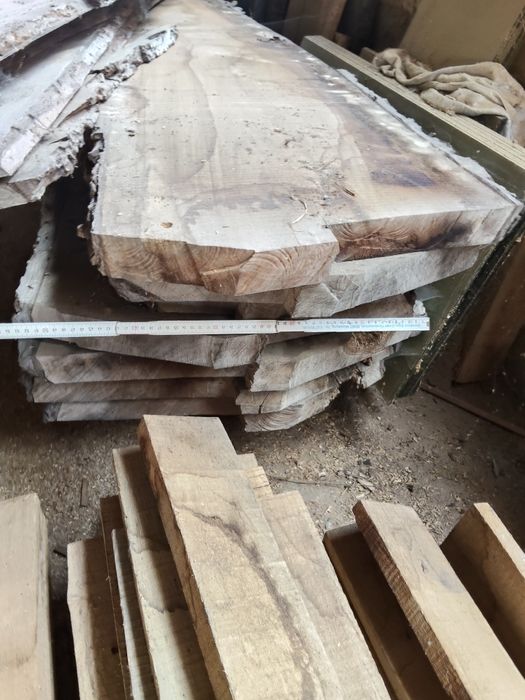 Cherestea nuc uscata natural