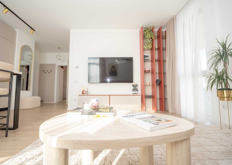 Proprietar închiriez apartament  2 camere 55 mp
