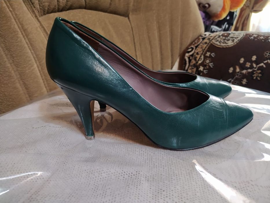 Женские модельные кожаные туфли