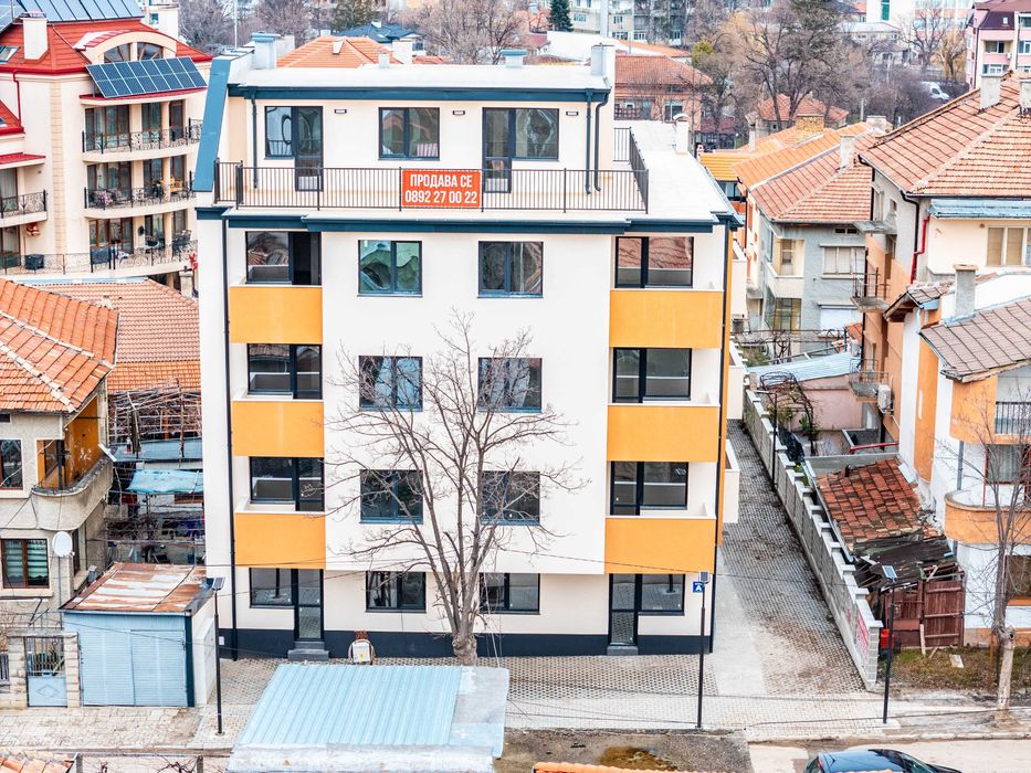Продава се Тристаен апартамент в Търговище, Вароша - 179 кв.м за 823 €/кв.м - Снимка #23