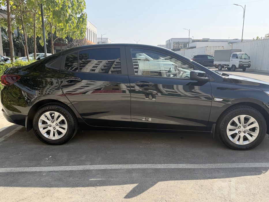 Onix 3LT MT 2025 yil 12260km
