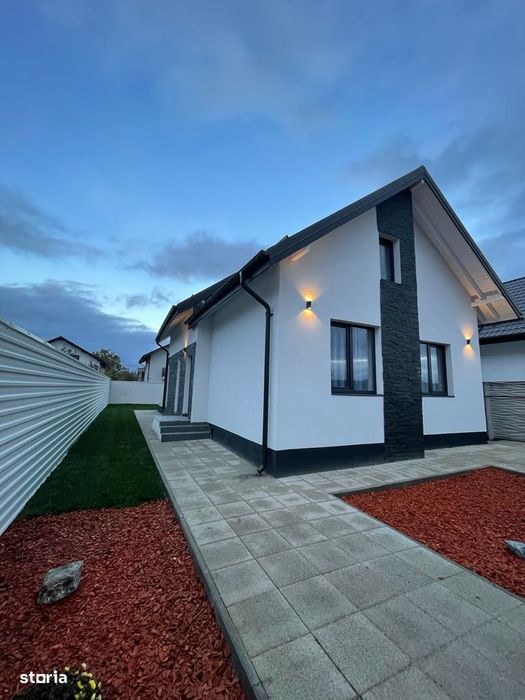 Case individuale noi în Berceni – curte mare, acces rapid București